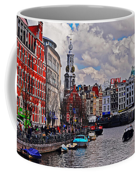 Travel Coffee Mug featuring the photograph Winter Breaks by Elvis Vaughn