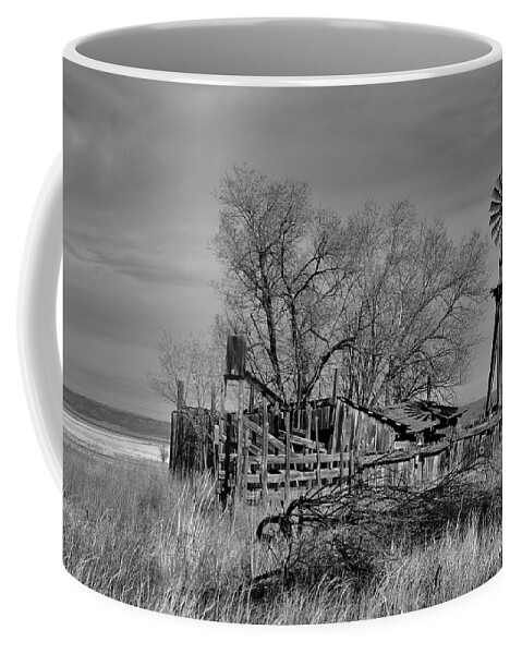 Landscape Coffee Mug featuring the photograph High Plains Wind by Ron Cline