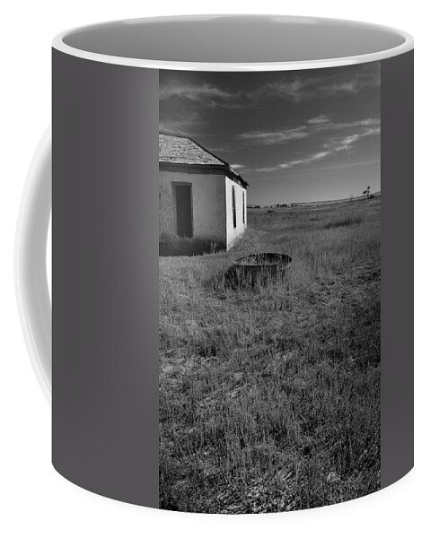 Plains Coffee Mug featuring the photograph On The Hi-Lo Plains by Ron Cline