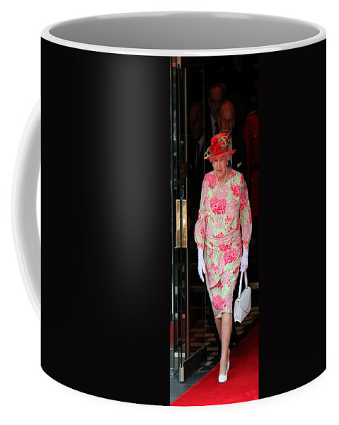United Kingdom Coffee Mug featuring the photograph Queen Elizabeth 2 by Andrew Fare