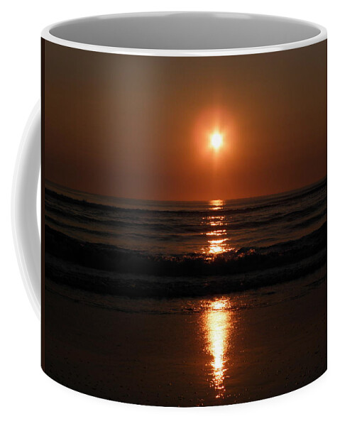 Sunrise Coffee Mug featuring the photograph Star Rise by Kim Galluzzo Wozniak