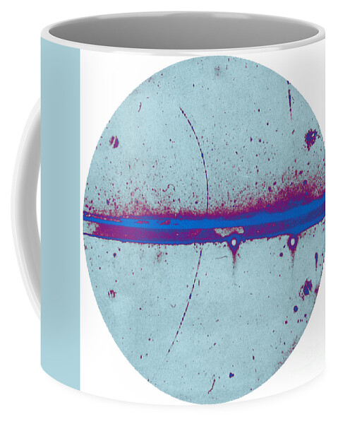 Science Coffee Mug featuring the photograph Discovery Of The Positron, 1932 #1 by Science Source