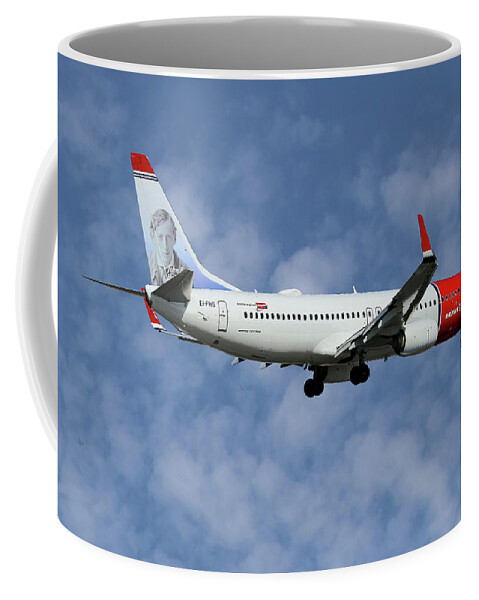 Norwegian Coffee Mug featuring the photograph Norwegian Boeing 737-8JP by Smart Aviation