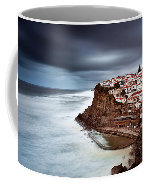 Jorgemaiaphotographer Coffee Mug featuring the photograph Upcoming storm by Jorge Maia