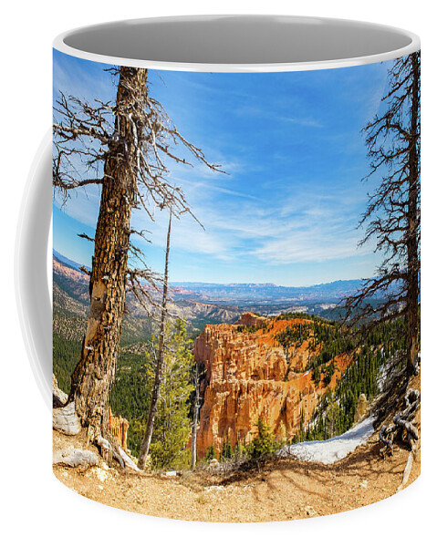 Bryce Canyon Coffee Mug featuring the photograph Bryce Canyon Utah #4 by Raul Rodriguez