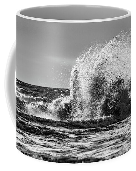 Lake Erie Coffee Mug featuring the photograph Lake Erie Waves #9 by Dave Niedbala