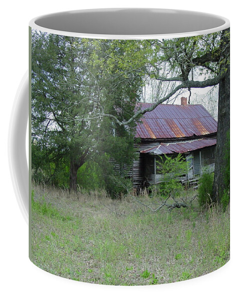 House Coffee Mug featuring the photograph Abandoned Farmhouse 1 by Quwatha Valentine