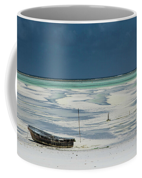  Coffee Mug featuring the photograph Abandoned by Mache Del Campo