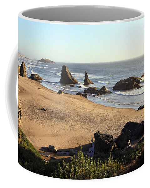Bandon Oregon Beaches Coffee Mug featuring the photograph Bandon Beachfront by Athena Mckinzie