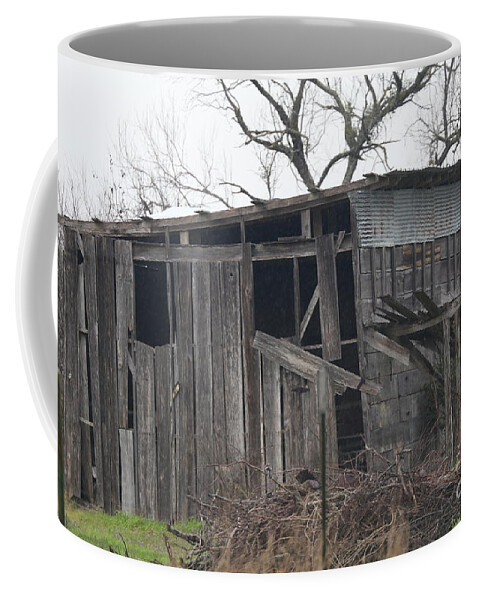 Landscape Coffee Mug featuring the photograph Barn2 by Jeff Downs