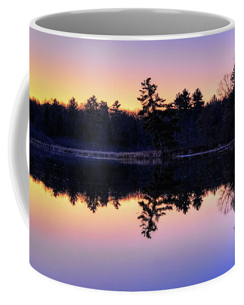 Sunrise Coffee Mug featuring the photograph Before Sunrise On Bentley Pond by Dale Kauzlaric