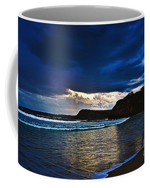 Smiths Beach Coffee Mug featuring the photograph Before the Storm by Blair Stuart