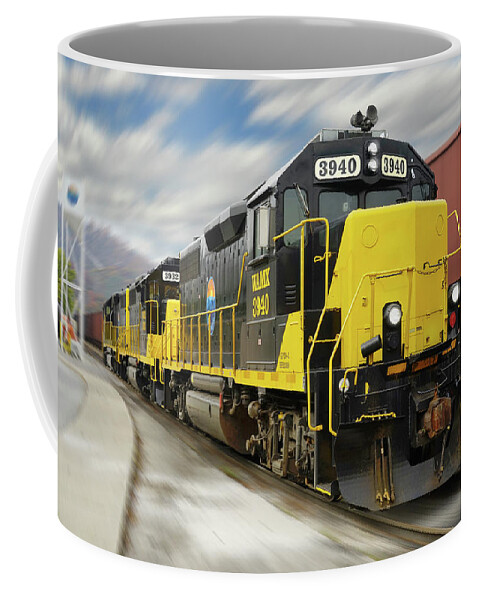 Railroad Coffee Mug featuring the photograph Blue Ridge Southern 3940 On The Move 2 by Mike McGlothlen