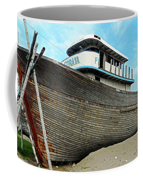 Manta Coffee Mug featuring the photograph Boat Yard 2 by Ron Kandt