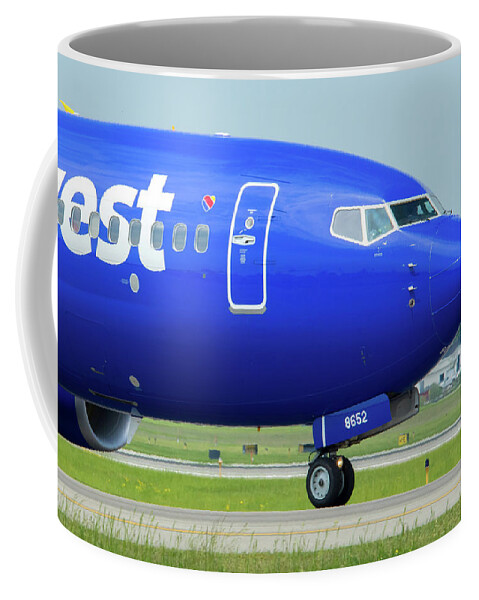 737 Coffee Mug featuring the photograph Boeing 737 N8652B by Guy Whiteley