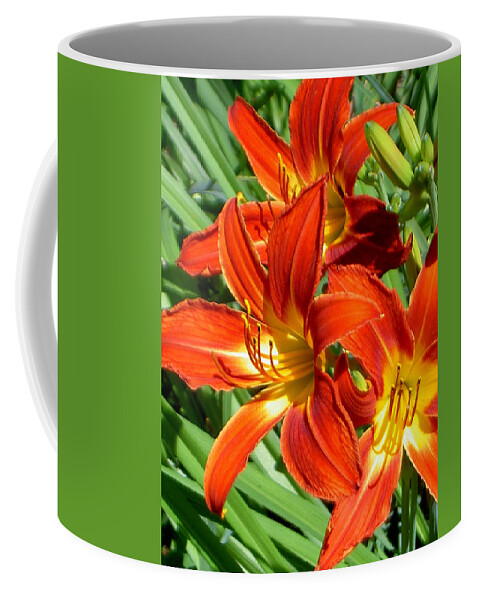 Red Coffee Mug featuring the photograph Bold and Beautiful Lilies by Carolyn Jacob