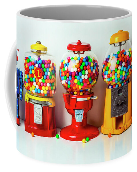 Bubblegum Machine Gum Coffee Mug featuring the photograph Bubblegum Machines And Robot by Garry Gay