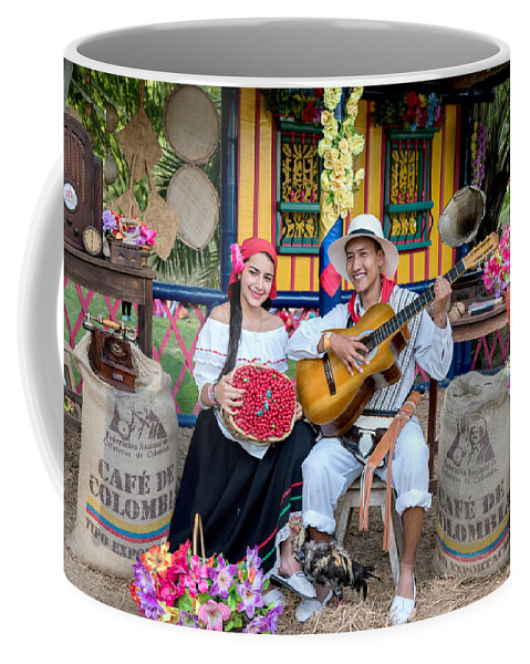Cafe Coffee Mug featuring the photograph Cafe De Colombia by Jaime Mercado