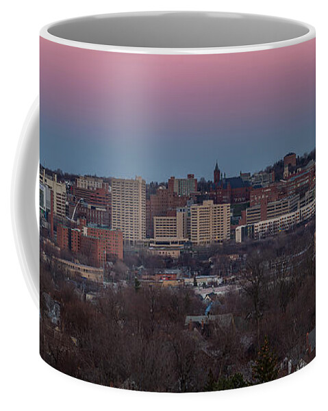 Syracuse Coffee Mug featuring the photograph Christmas Eve Skyline by Everet Regal
