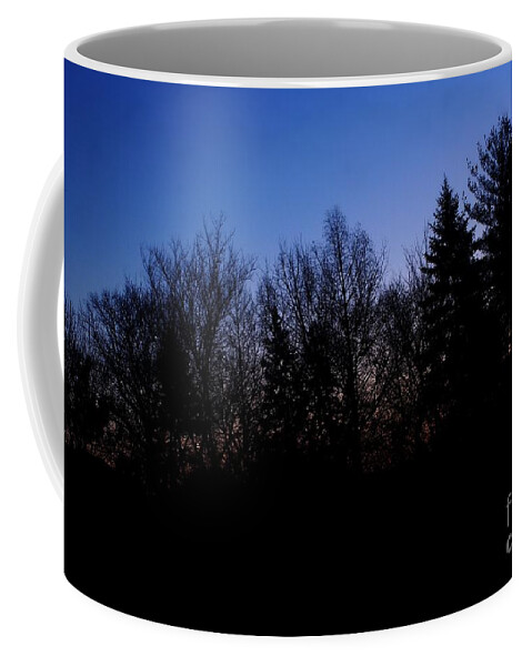 Usa Coffee Mug featuring the photograph Crack of Dawn by Frank J Casella