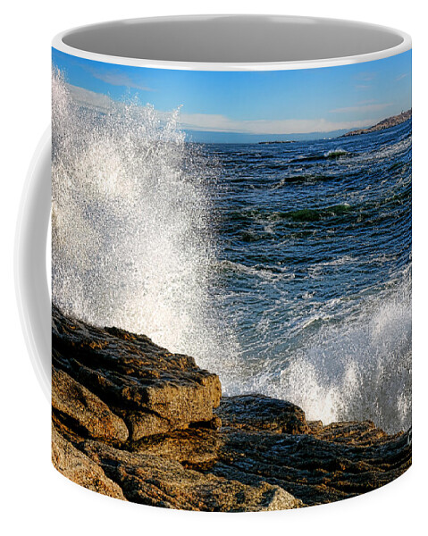 Maine Coffee Mug featuring the photograph Crashing Waves on Fox Island by Olivier Le Queinec
