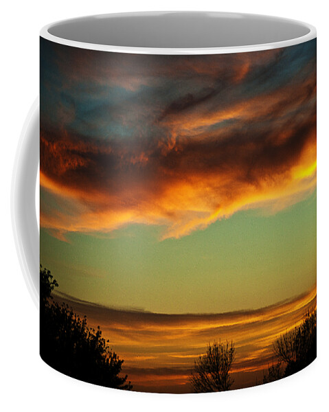 Sunset Coffee Mug featuring the photograph End Of Day by Ed Peterson