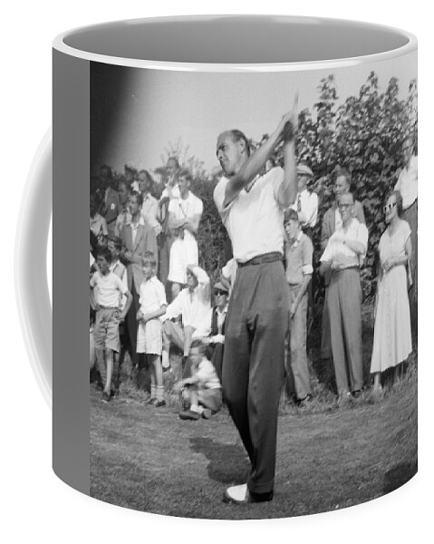 Eric Brown Coffee Mug featuring the photograph Eric Brown - Golfer by Georgia Clare