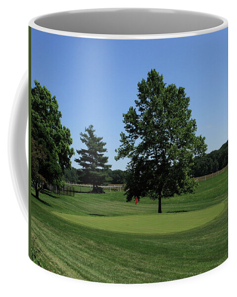 Birdie Coffee Mug featuring the photograph Golf Green by Frank Romeo
