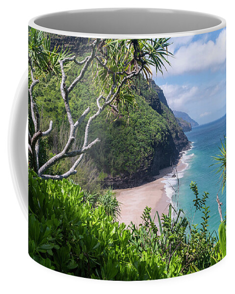 Na Pali Coast Coffee Mug featuring the photograph Hanakapiai Beach by Brian Harig