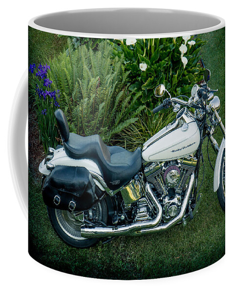 Motorcycle Coffee Mug featuring the photograph Harley-Davidson Softail Deuce 2004 by E Faithe Lester