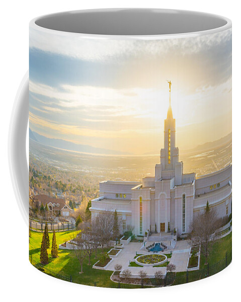 Bountiful Coffee Mug featuring the photograph Heavenly Glow by Dustin LeFevre