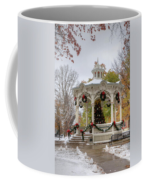 Medina Gazebo Coffee Mug featuring the photograph Holiday Gazebo by Ann Bridges