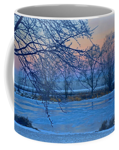Icy Beauty Coffee Mug featuring the photograph Icy Beauty by Kathy M Krause
