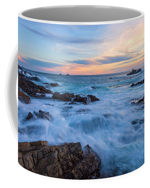 American Landscapes Coffee Mug featuring the photograph Incoming Waves by Jonathan Nguyen