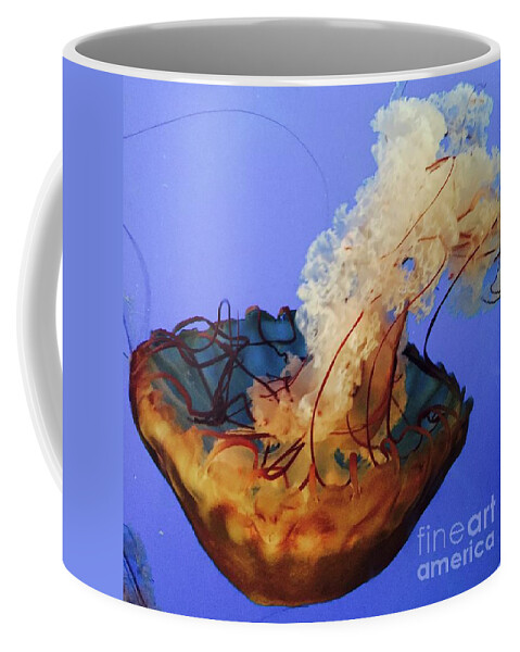 Jellyfish Coffee Mug featuring the photograph Jelly Ballet by Beth Saffer