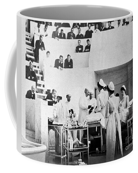 Medical Coffee Mug featuring the photograph John Hopkins Operating Theater, 19031904 by Science Source