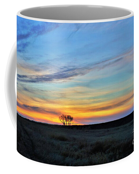 Tree Coffee Mug featuring the photograph Kansas sunrise1 by Merle Grenz