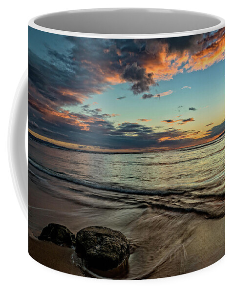 Bay Coffee Mug featuring the photograph Kihei, Maui Sunset by John Hight