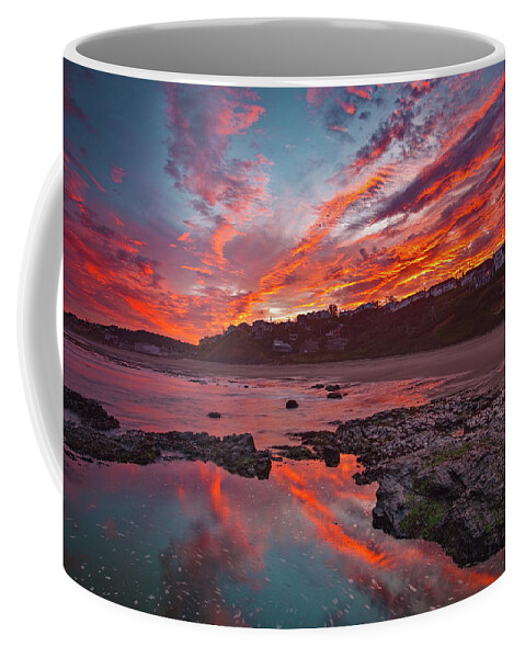 Sunrise Coffee Mug featuring the photograph Lincoln City Sunrise by Darren White