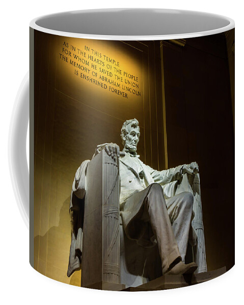 President Coffee Mug featuring the photograph Lincoln Memorial by Ed Clark