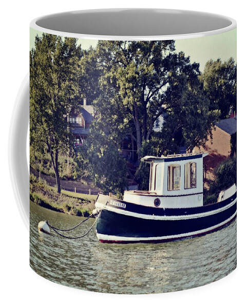 Tug Coffee Mug featuring the photograph Little Tugboat 2.0 by Michelle Calkins
