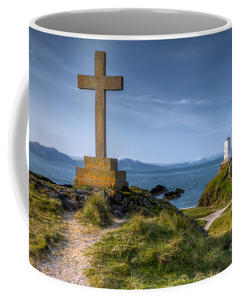 Llanddwyn Coffee Mug featuring the photograph Llanddwyn Cross by Adrian Evans