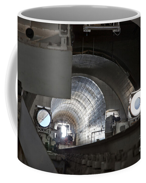Inside Shaft Coffee Mug featuring the photograph Mcmath-pierce Solar Telescope Optical by Inga Spence