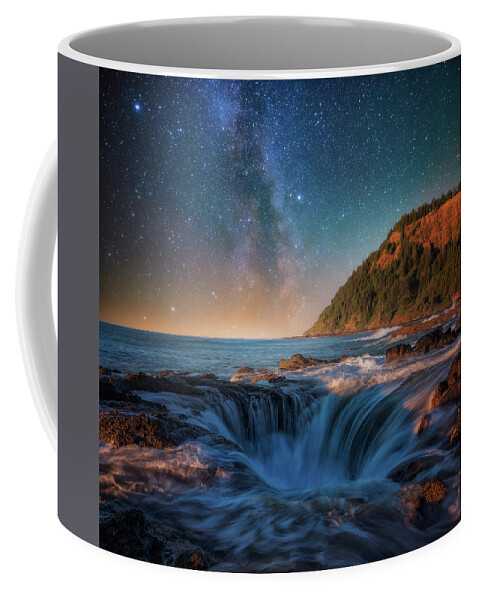 Oregon Coffee Mug featuring the photograph Moonlight Night at the Well by Darren White