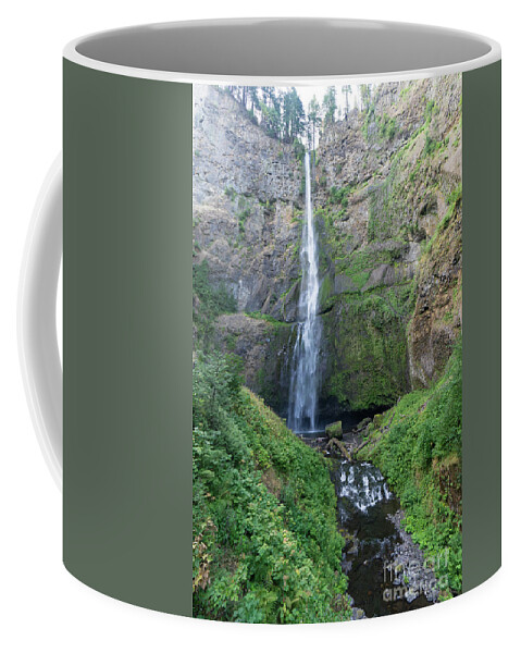Wingsdomain Coffee Mug featuring the photograph Multnomah Falls in the Columbia River Gorge in Oregon DSC6537 by Wingsdomain Art and Photography