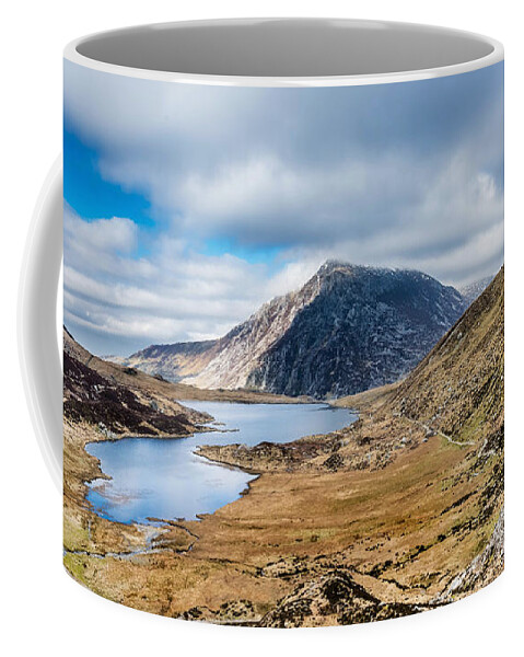 Mountain Coffee Mug featuring the photograph Pen Yr Ole Wen by Nick Bywater