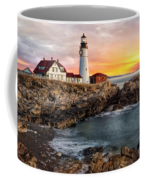 Portland Coffee Mug featuring the photograph Portland Lighthouse Sunrise by Susan Candelario
