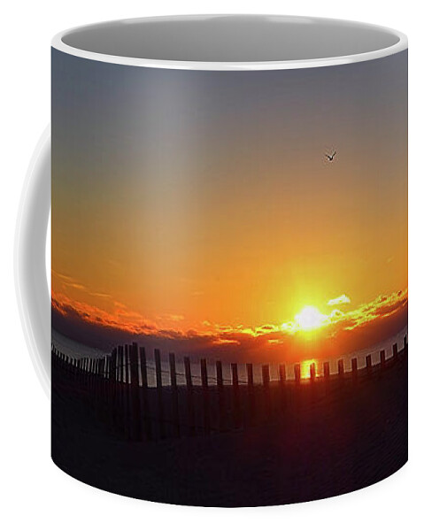 Ocean Coffee Mug featuring the photograph Rising by Newwwman