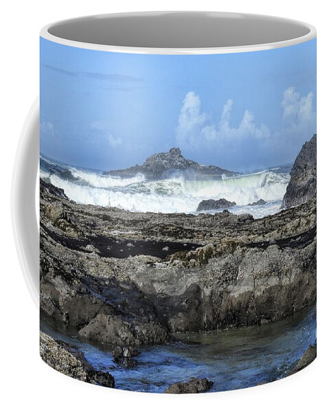 Lincoln City Coffee Mug featuring the photograph Roads End by Peggy Hughes