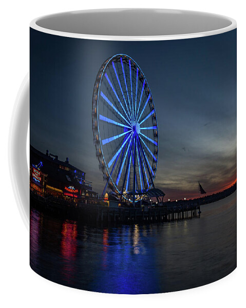 Usa Coffee Mug featuring the photograph Seattle sunset by Framing Places